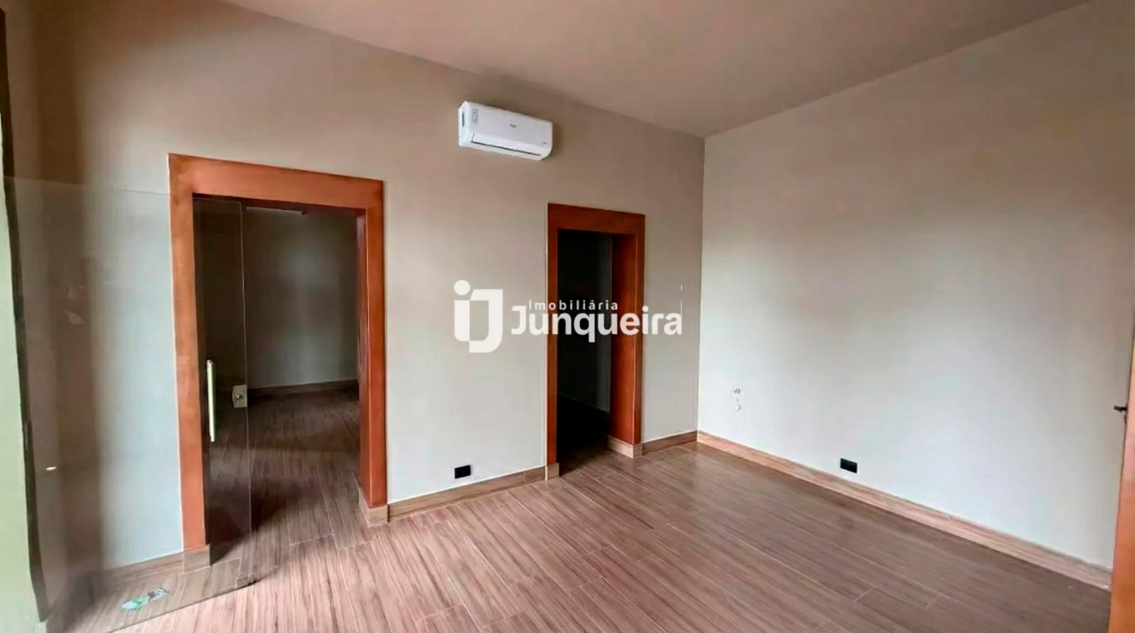Sala Comercial para alugar, 2 vagas, no bairro Centro em Piracicaba - SP
