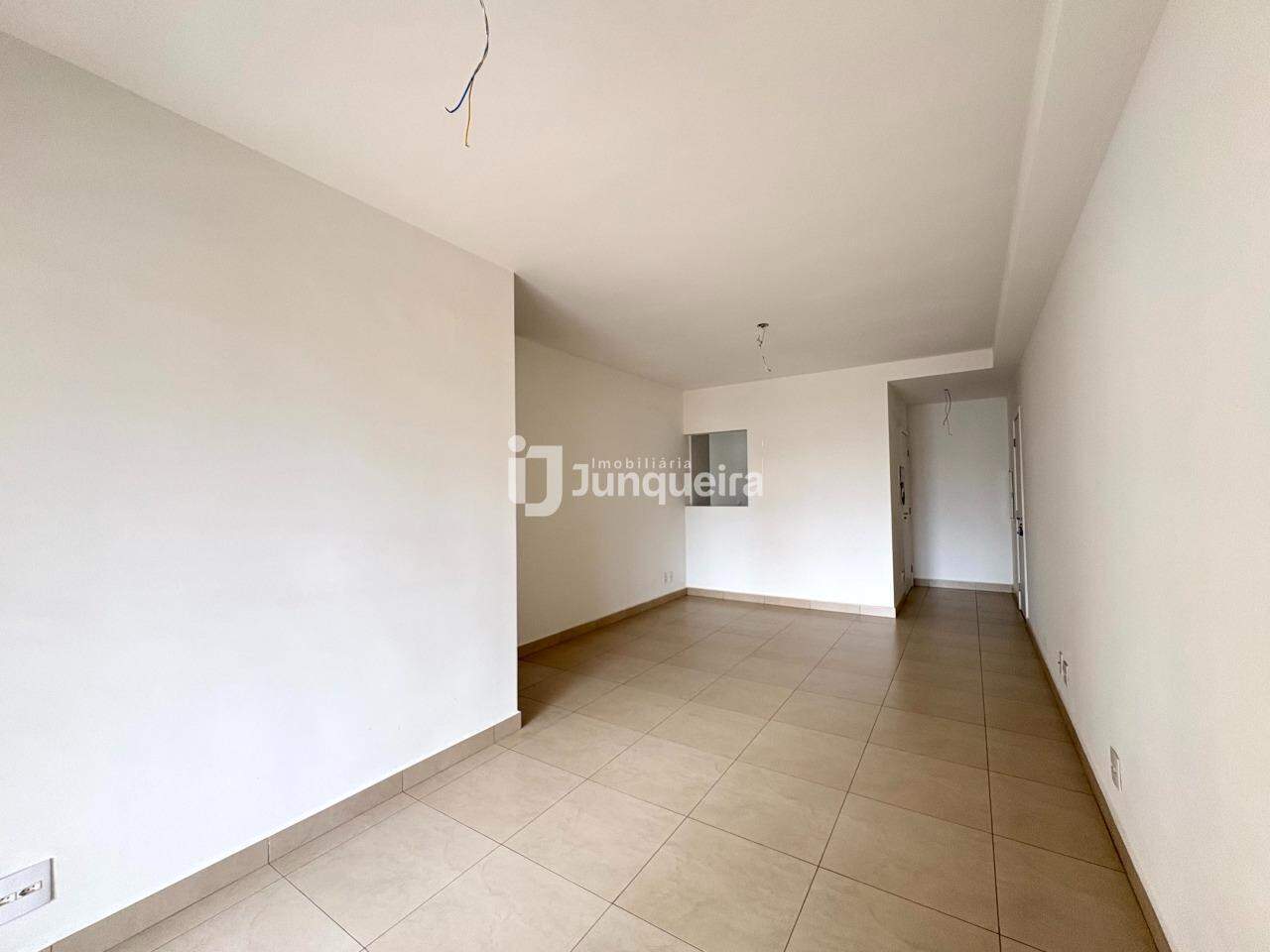 Apartamento à venda no Edifício Varandas, 3 quartos, sendo 1 suíte, 2 vagas, no bairro Nova América em Piracicaba - SP