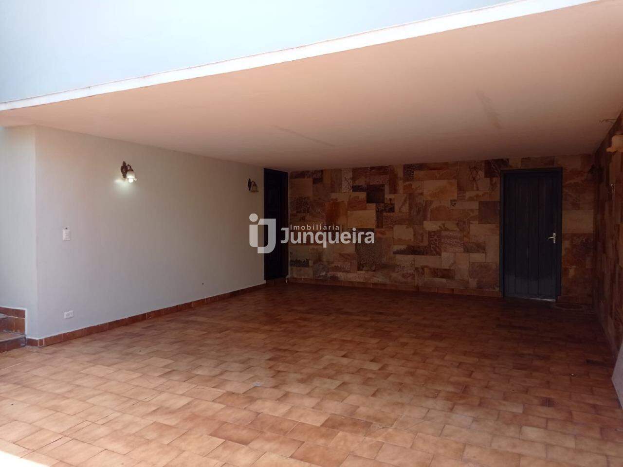 Casa à venda, 5 quartos, 4 vagas, no bairro Nova América em Piracicaba - SP