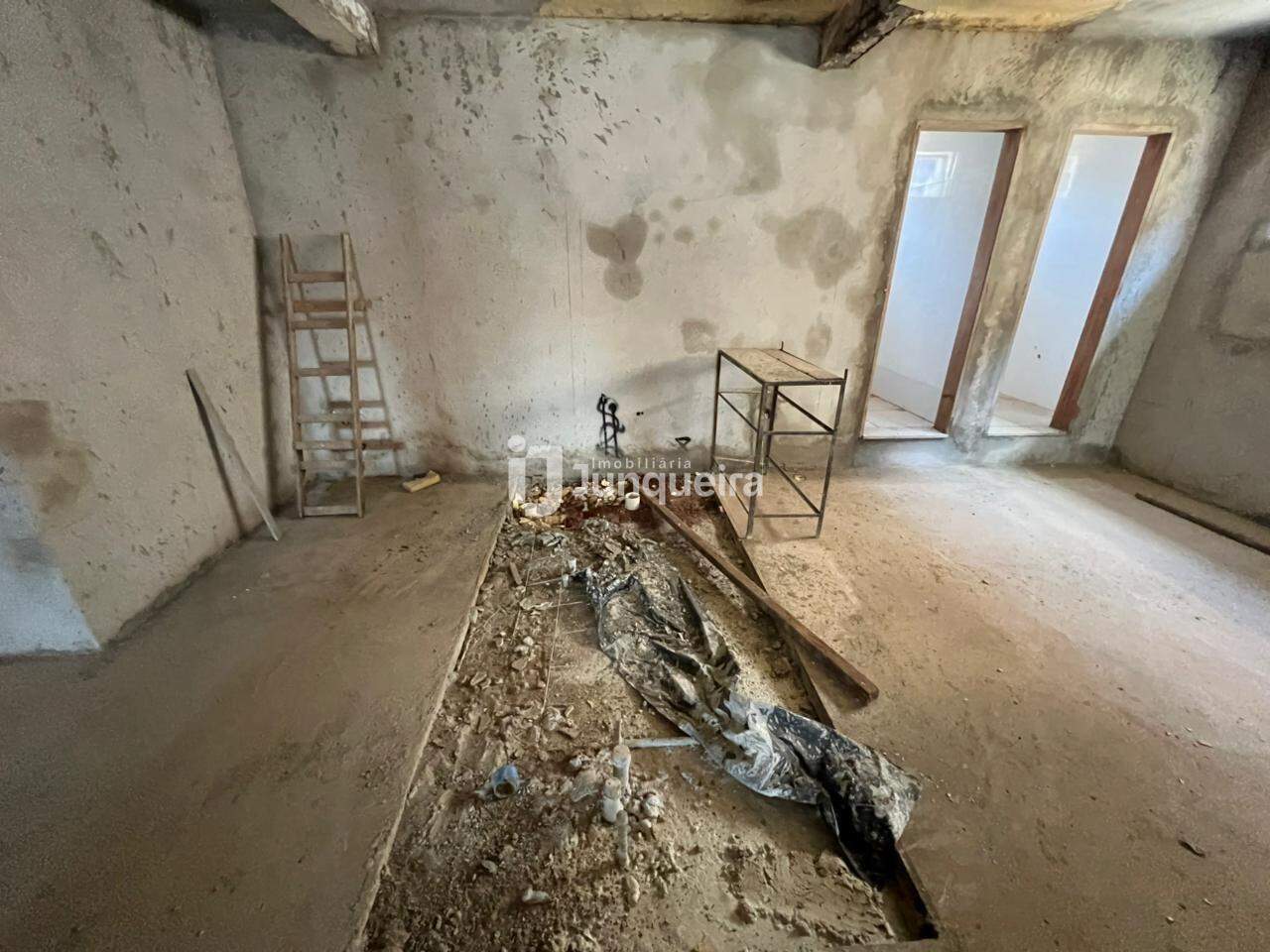 Salão para alugar, no bairro Centro em Rio das Pedras - SP