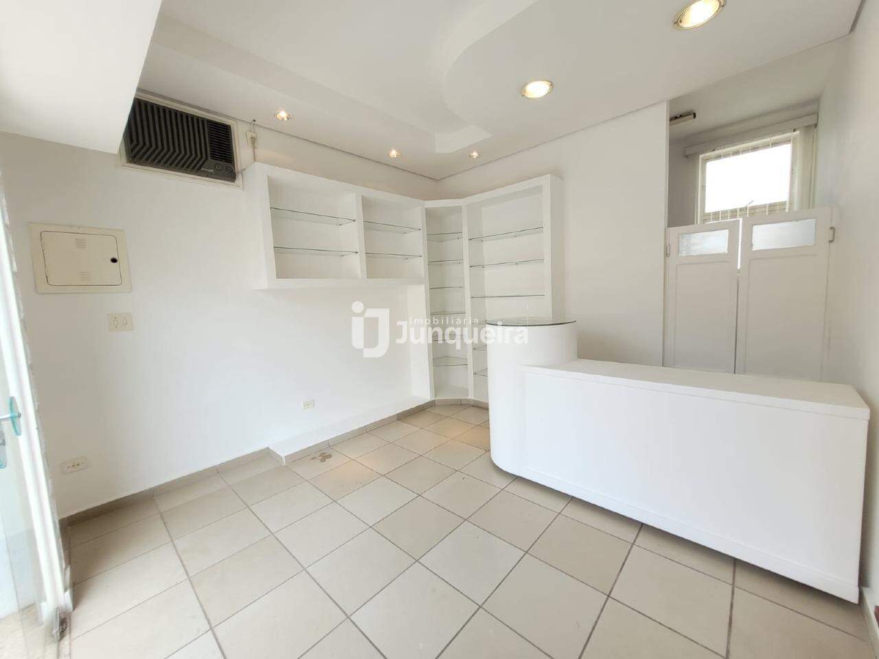 Salão para alugar, no bairro Centro em Piracicaba - SP