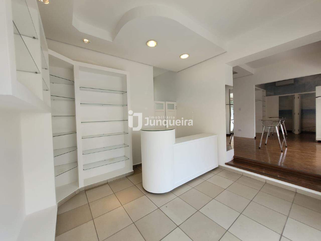 Salão para alugar, no bairro Centro em Piracicaba - SP