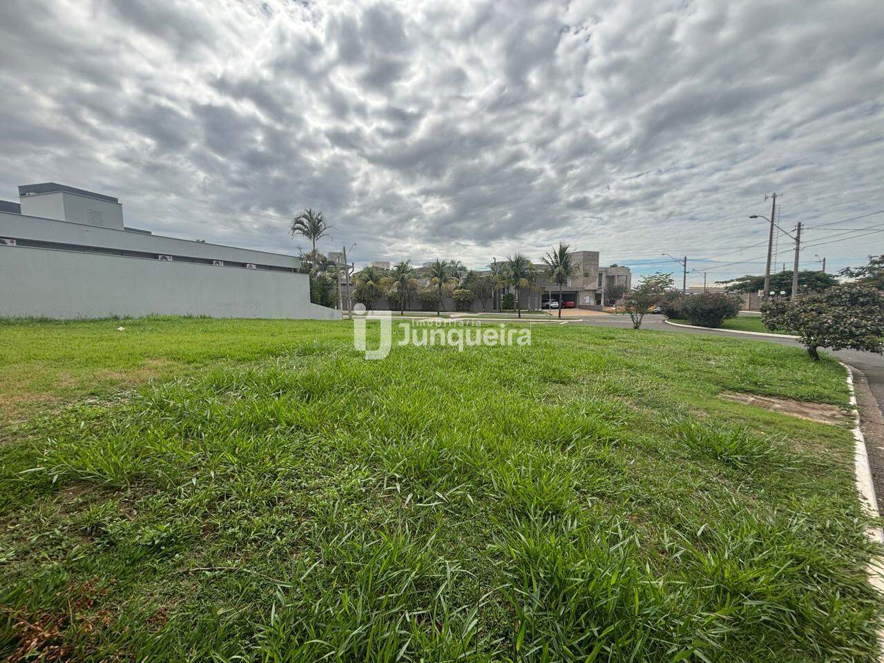 Terreno em Condomínio à venda no Reserva do Engenho , no bairro Reserva do Engenho em Piracicaba - SP