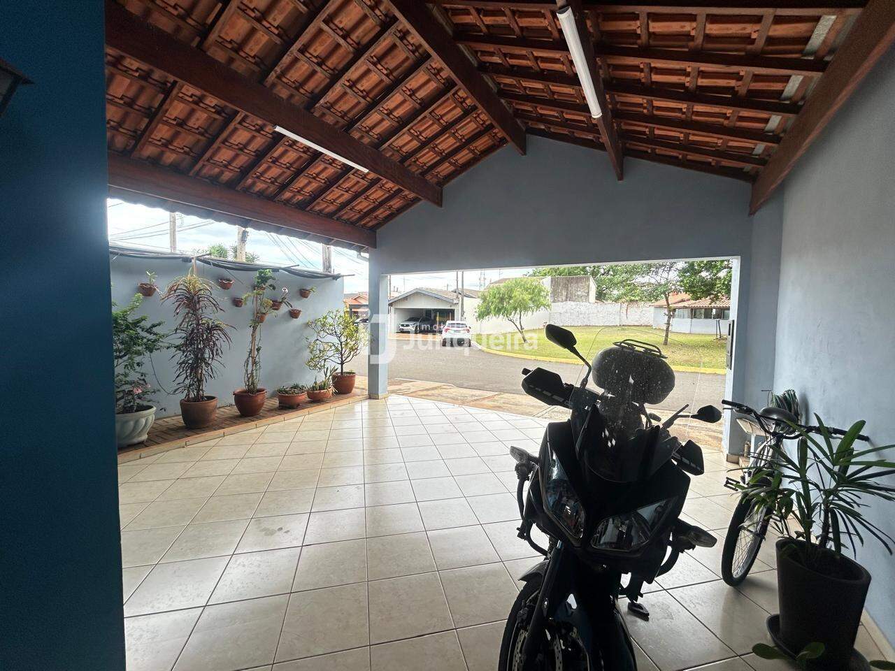 Casa em Condomínio à venda no Condominio Residencial Parque Taquaral, 3 quartos, sendo 1 suíte, 2 vagas, no bairro Parque Taquaral em Piracicaba - SP