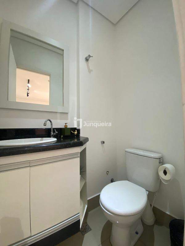 Sala Comercial para alugar, 1 vaga, no bairro Centro em Piracicaba - SP