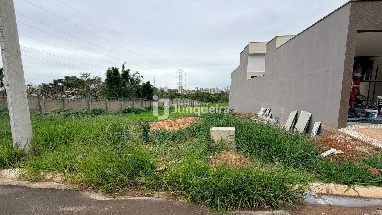 Terreno em Condomínio à venda no Terras do Sinhô III, no bairro Terras do Sinhô lll em Piracicaba - SP
