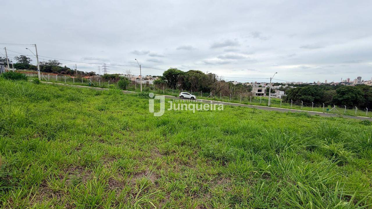 Terreno em Condomínio à venda no Terras do Sinhô III, no bairro Terras do Sinhô lll em Piracicaba - SP