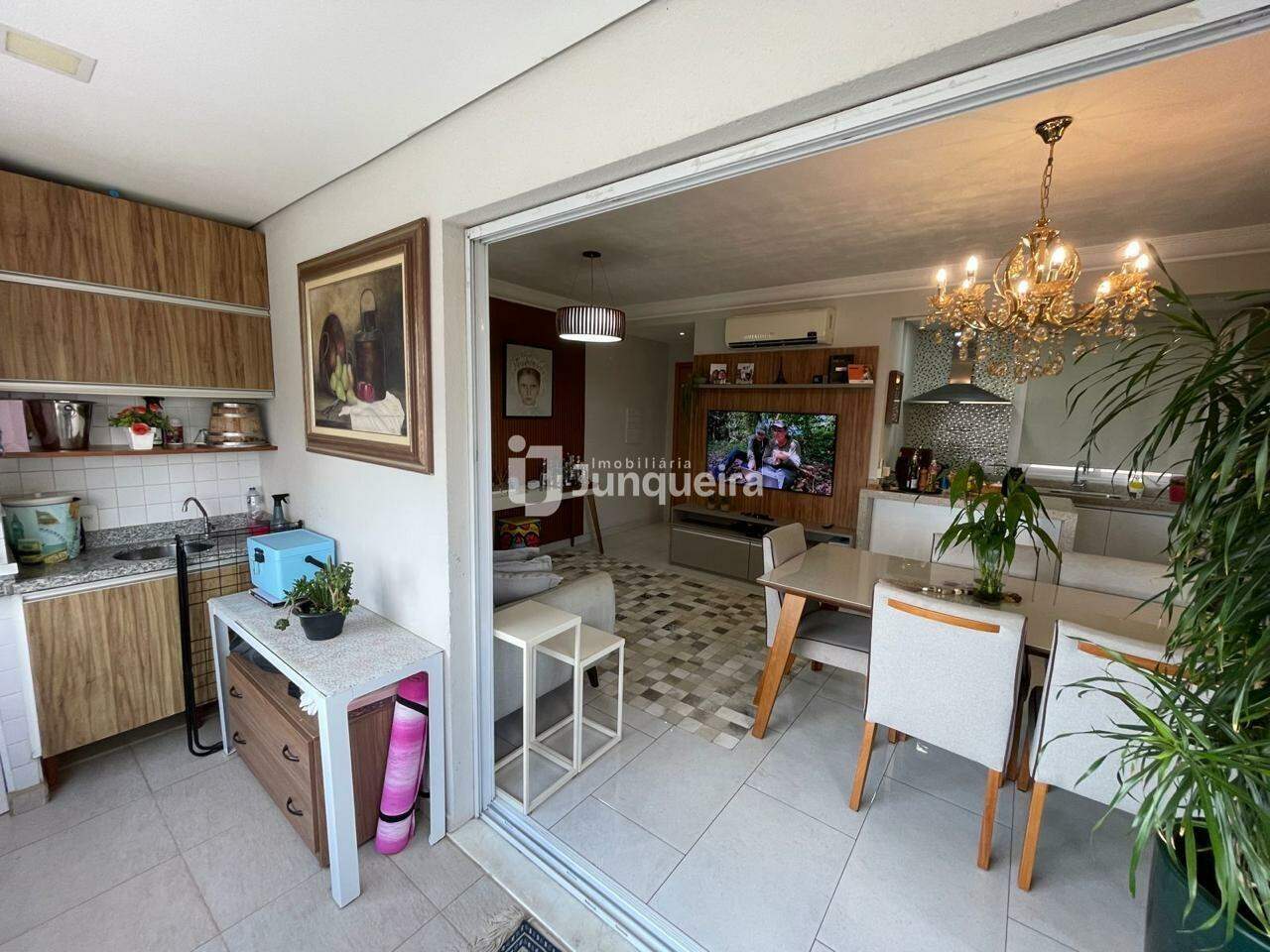 Apartamento à venda no Life Residence, 3 quartos, sendo 1 suíte, 2 vagas, no bairro Parque Santa Cecília em Piracicaba - SP