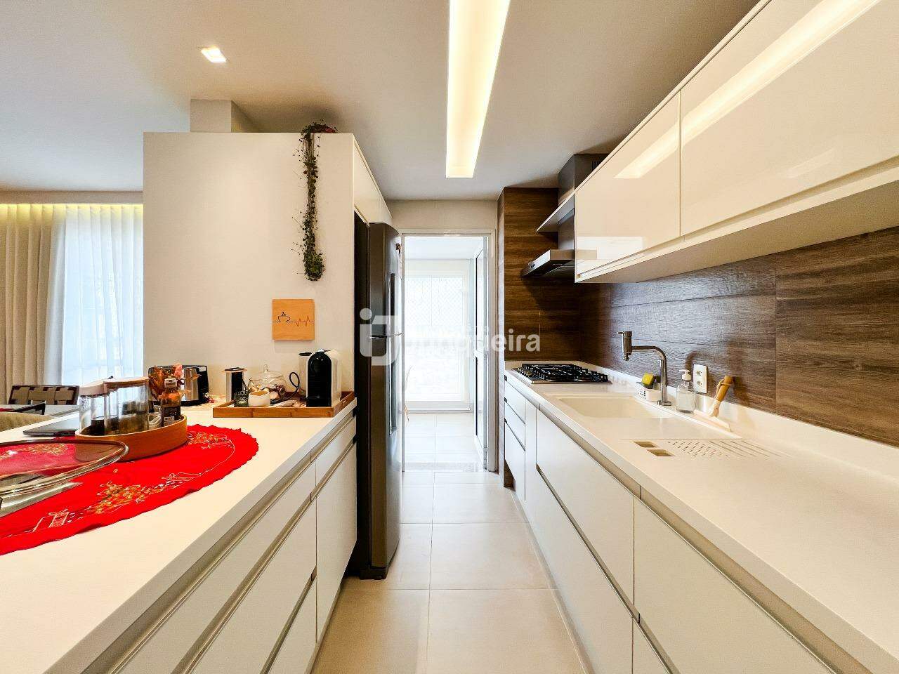 Apartamento à venda no Kairós, 3 quartos, sendo 3 suítes, 2 vagas, no bairro Alemães em Piracicaba - SP