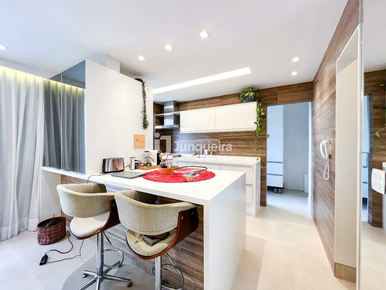 Apartamento à venda no Kairós, 3 quartos, sendo 3 suítes, 2 vagas, no bairro Alemães em Piracicaba - SP