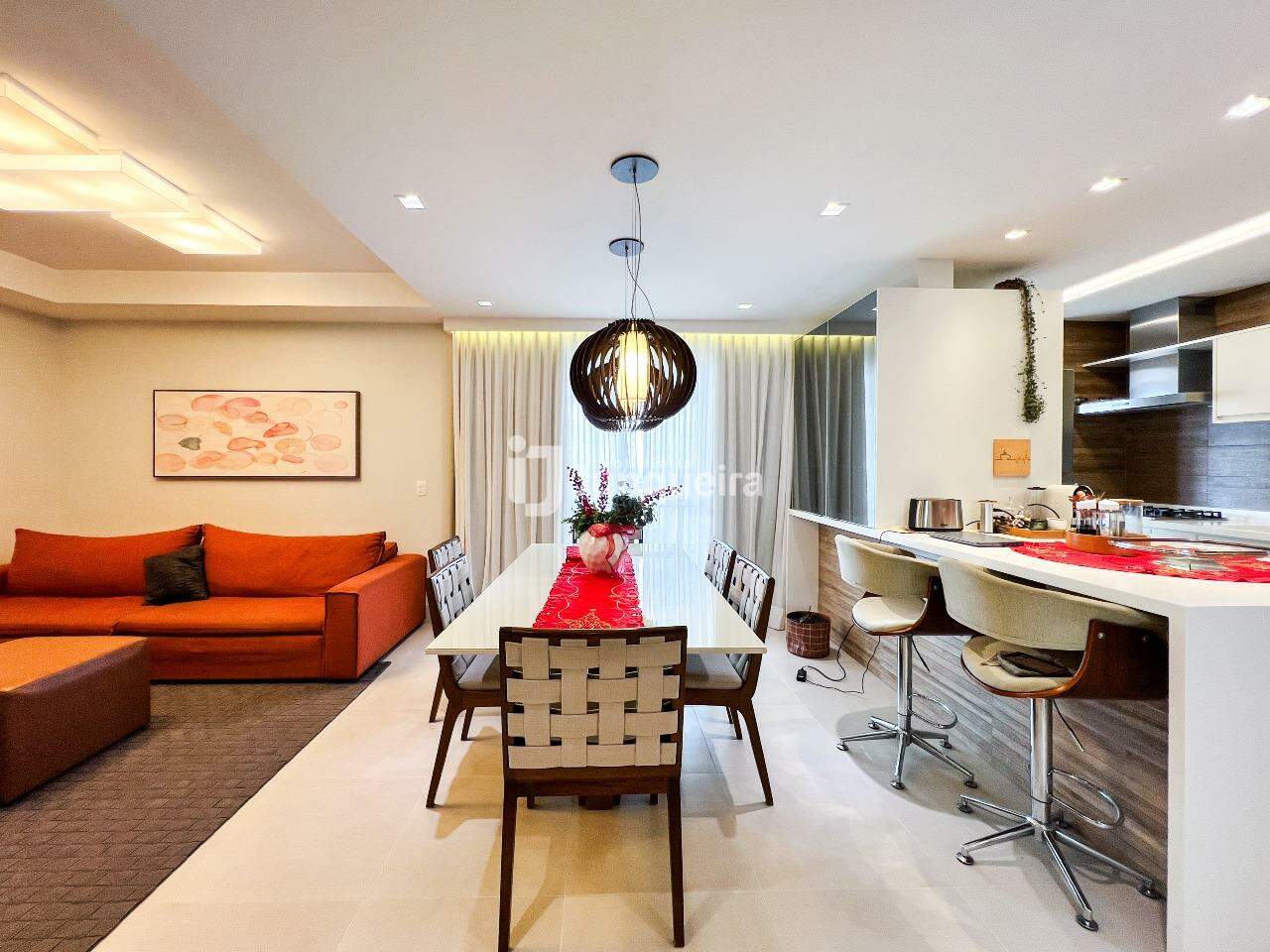 Apartamento à venda no Kairós, 3 quartos, sendo 3 suítes, 2 vagas, no bairro Alemães em Piracicaba - SP