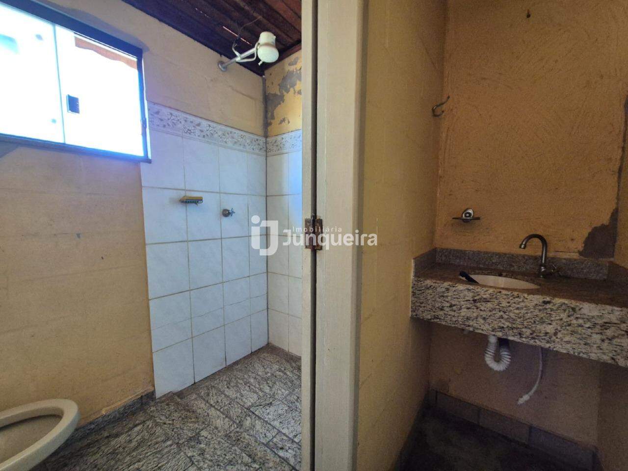 Casa à venda, no bairro Jardim São Benedito em Charqueada - SP