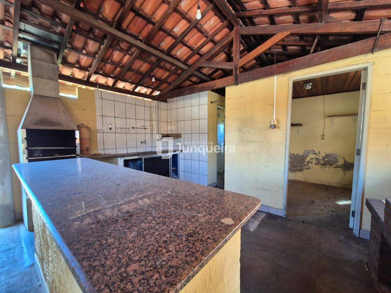 Casa à venda, no bairro Jardim São Benedito em Charqueada - SP