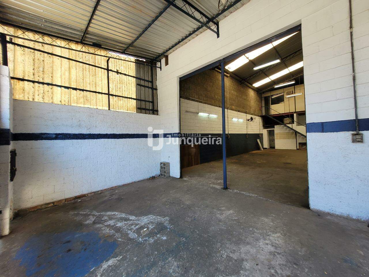 Galpão para alugar, no bairro Água Branca em Piracicaba - SP