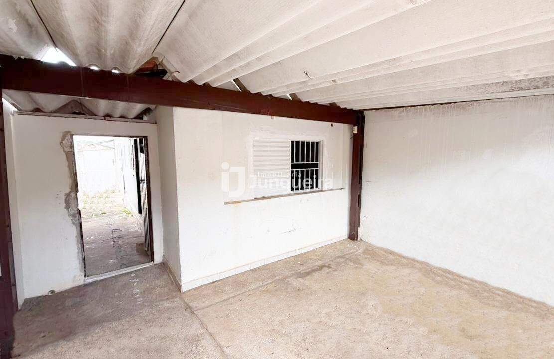 Casa à venda, 2 quartos, 1 vaga, no bairro Vila Rezende em Piracicaba - SP