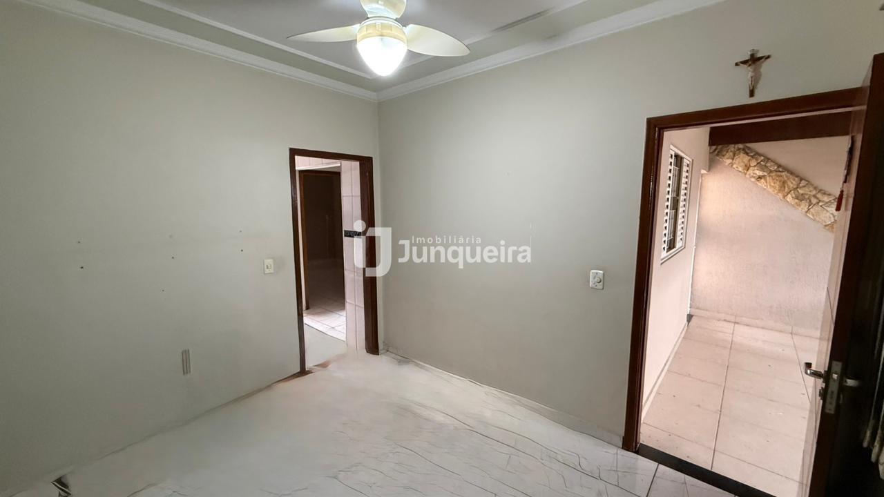 Casa para alugar, 2 quartos, sendo 1 suíte, 2 vagas, no bairro Parque Residencial Piracicaba  Balbo em Piracicaba - SP