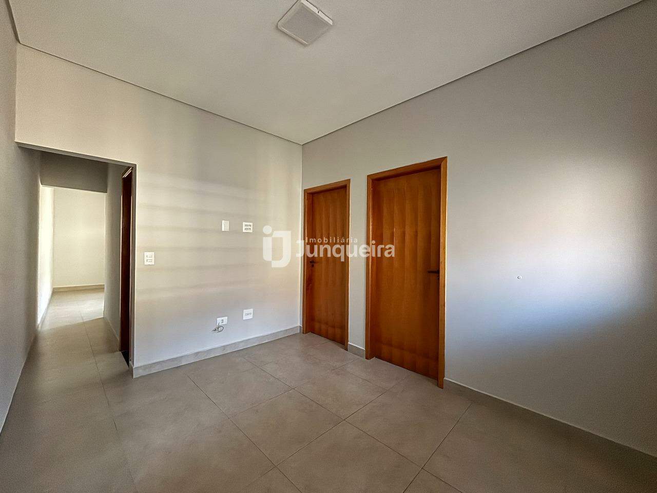 Casa à venda, 2 quartos, sendo 1 suíte, no bairro Alto em Piracicaba - SP