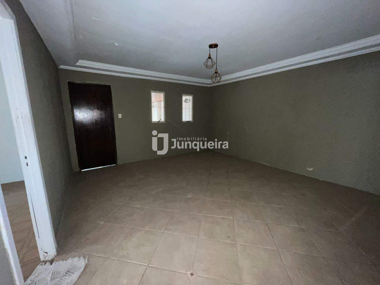 Casa à venda, 3 quartos, 2 vagas, no bairro Santa Terezinha em Piracicaba - SP