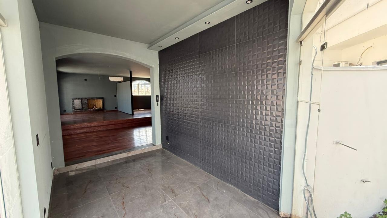 Casa Comercial para alugar, 4 quartos, sendo 2 suítes, 4 vagas, no bairro Cidade Jardim em Piracicaba - SP