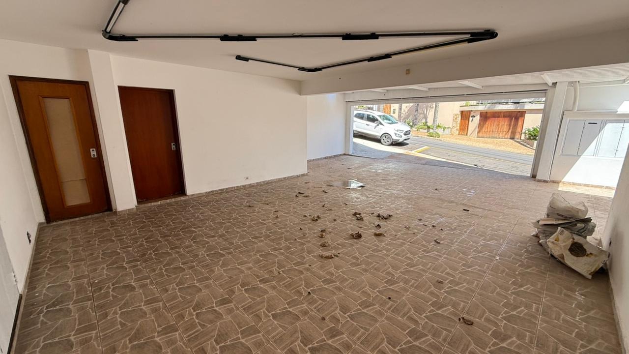 Casa Comercial para alugar, 4 quartos, sendo 2 suítes, 4 vagas, no bairro Cidade Jardim em Piracicaba - SP