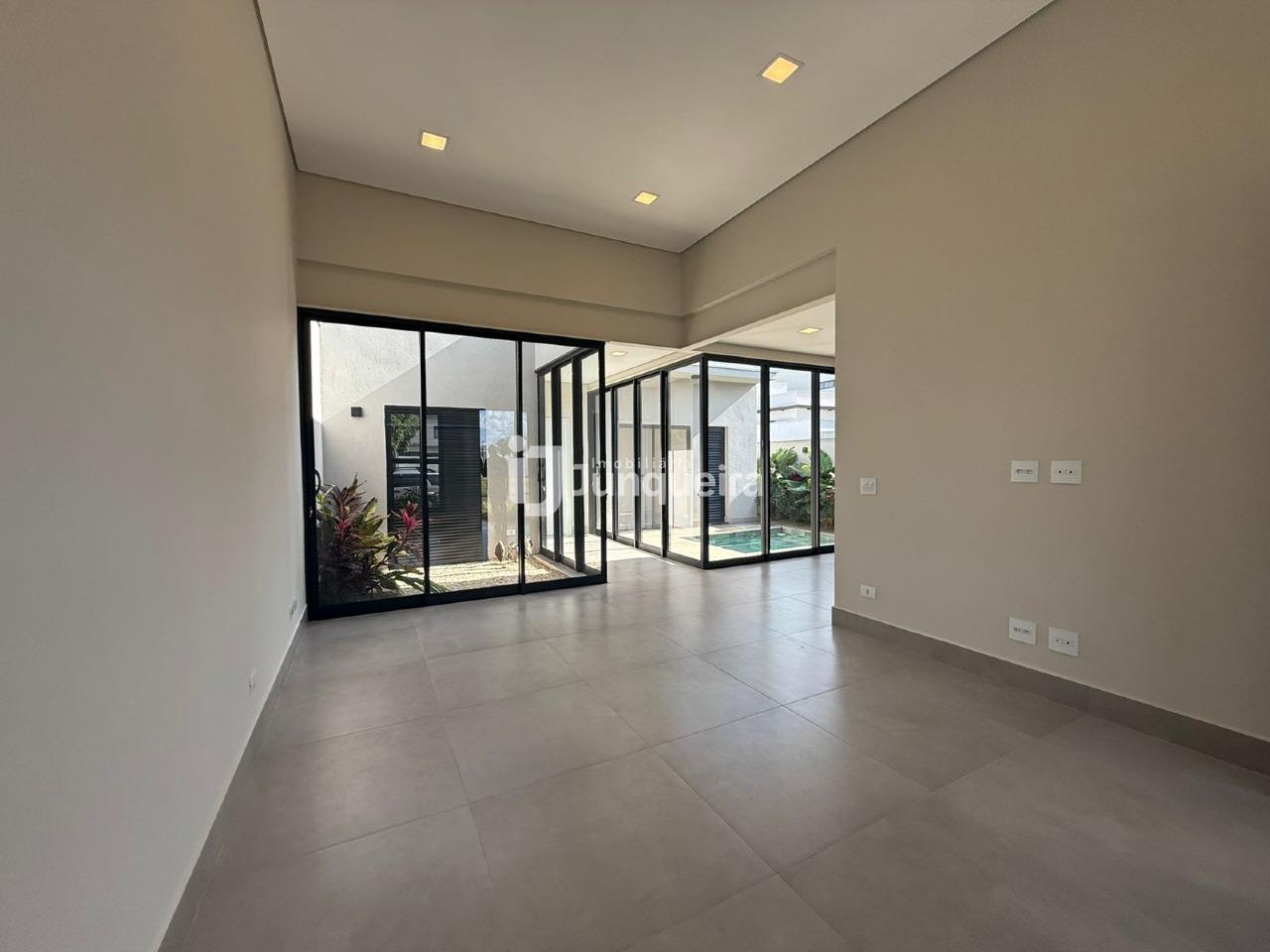 Casa em Condomínio à venda no Park Unimep Taquaral, 3 quartos, sendo 1 suíte, 2 vagas, no bairro Taquaral em Piracicaba - SP