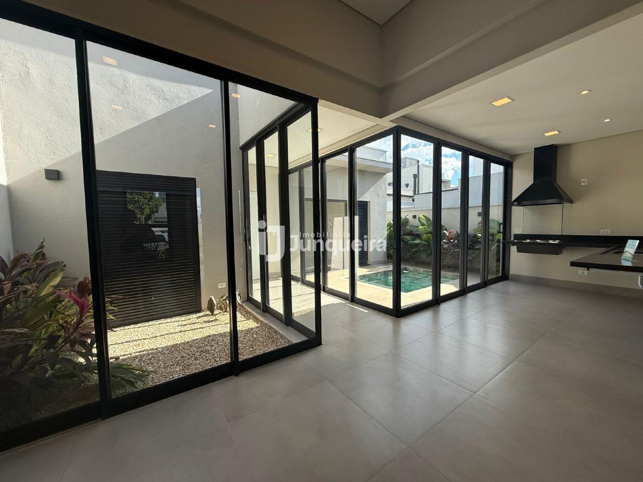 Casa em Condomínio à venda no Park Unimep Taquaral, 3 quartos, sendo 1 suíte, 2 vagas, no bairro Taquaral em Piracicaba - SP