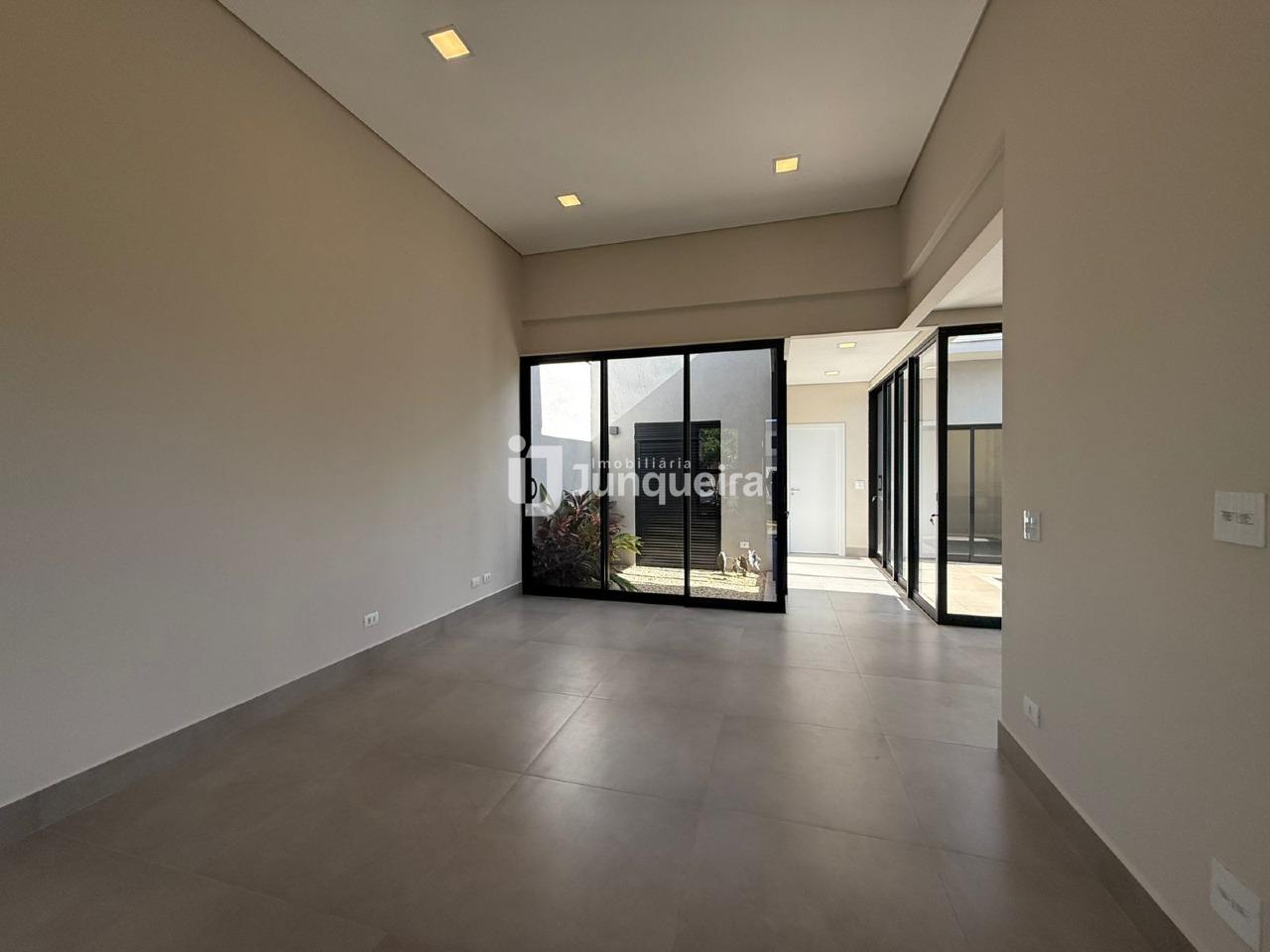 Casa em Condomínio à venda no Park Unimep Taquaral, 3 quartos, sendo 1 suíte, 2 vagas, no bairro Taquaral em Piracicaba - SP