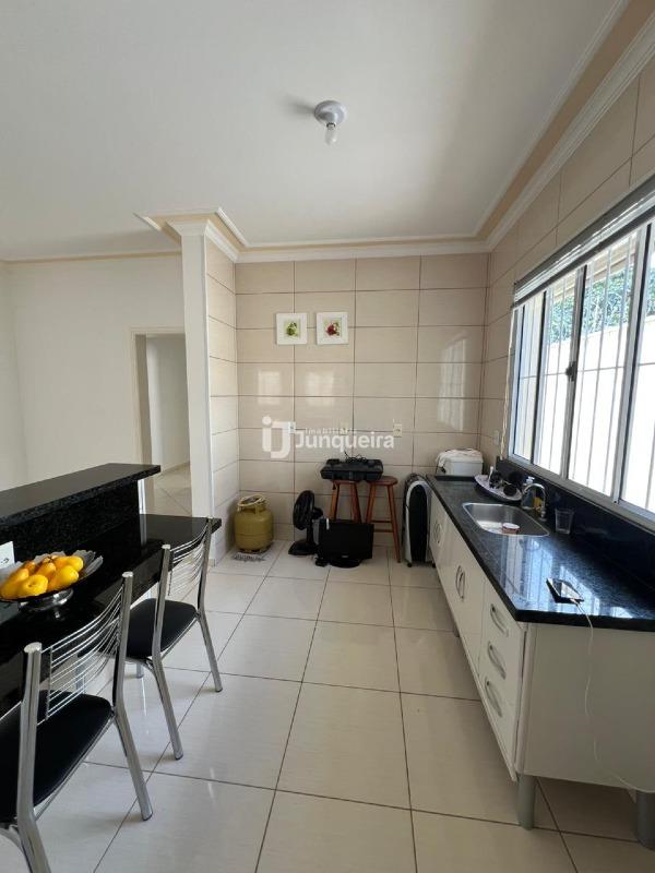 Casa para alugar, 3 quartos, sendo 1 suíte, 2 vagas, no bairro São Cristovão II em Rio das Pedras - SP