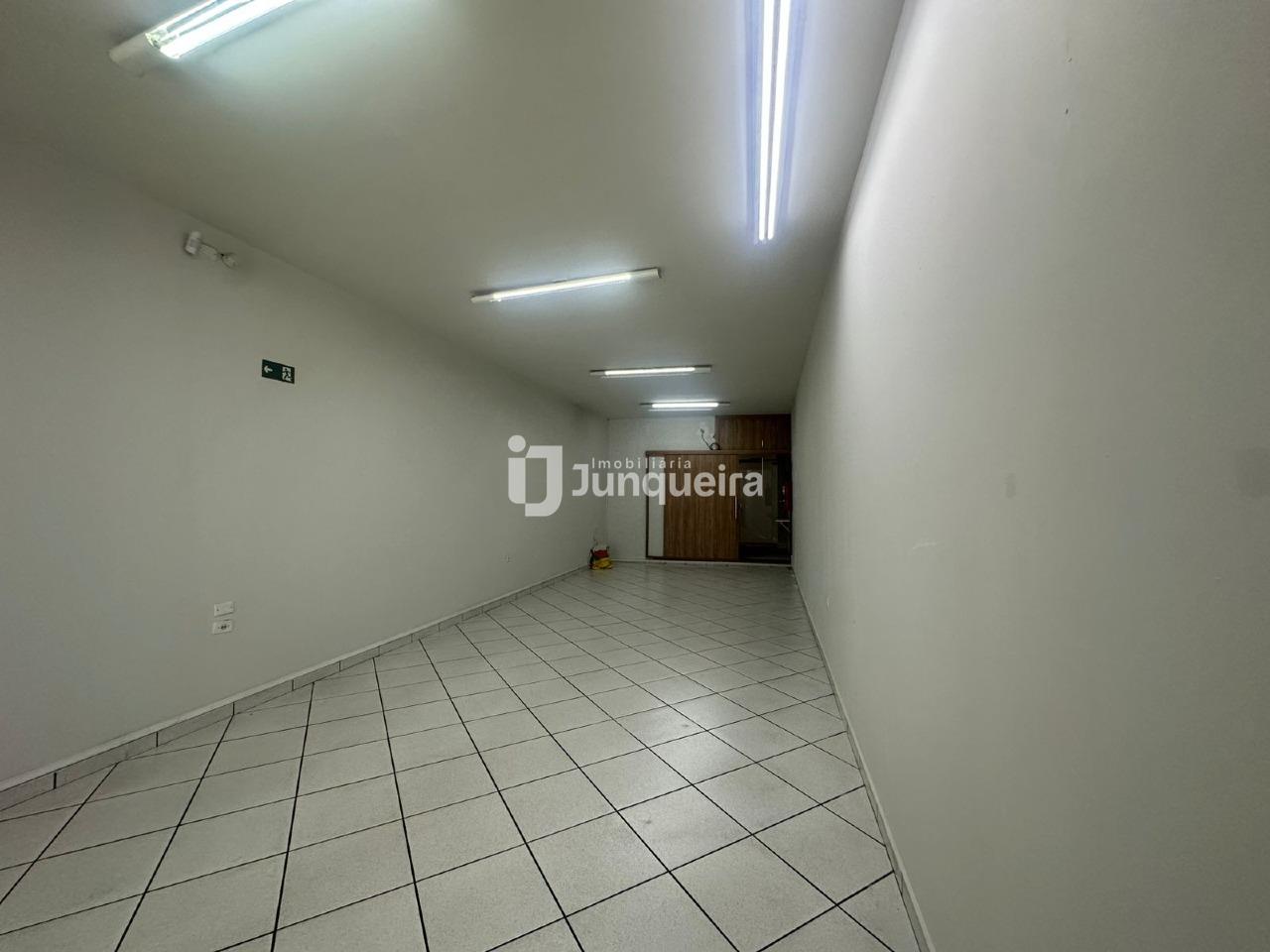 Salão para alugar, no bairro Centro em Piracicaba - SP