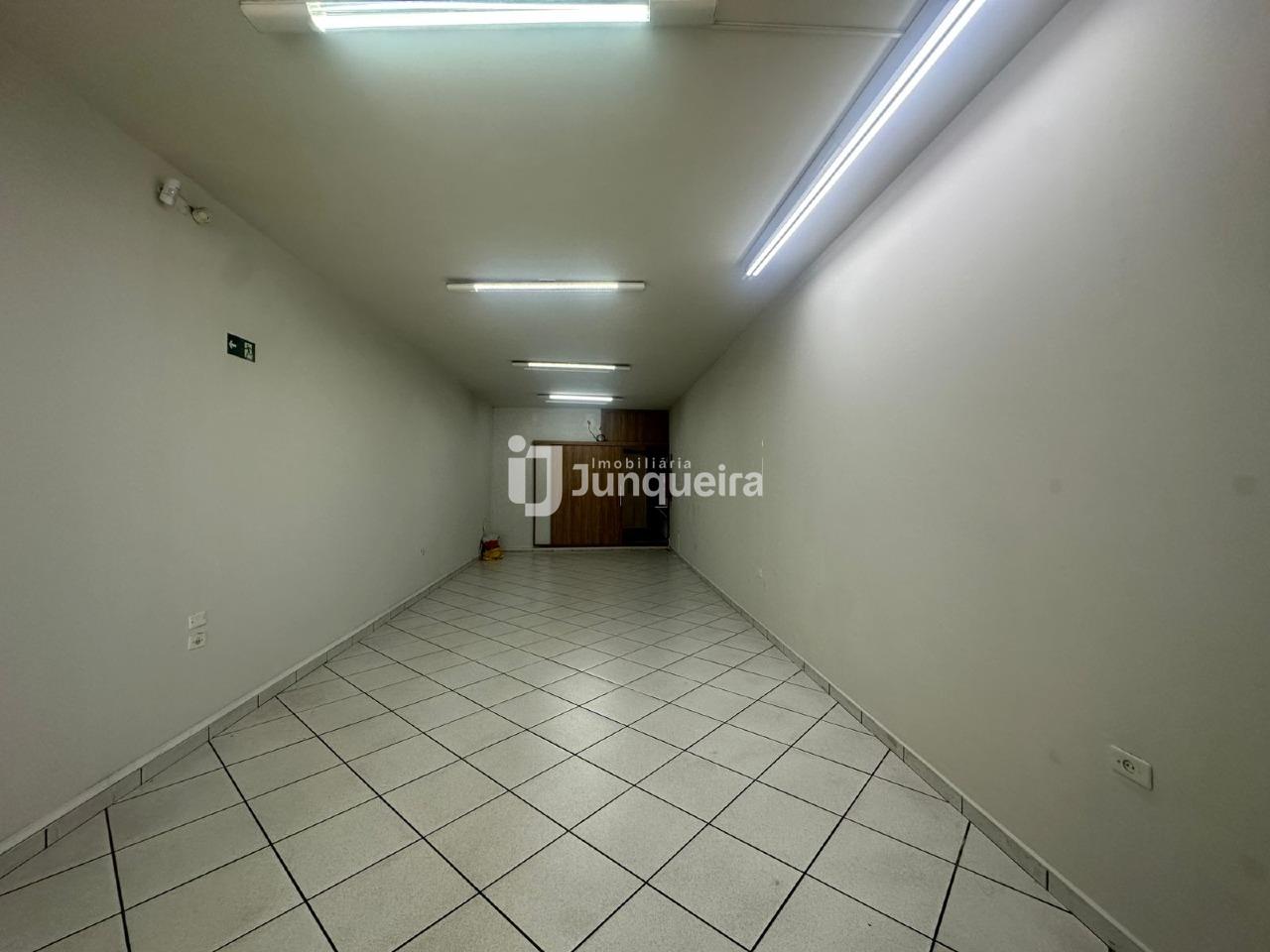 Salão para alugar, no bairro Centro em Piracicaba - SP