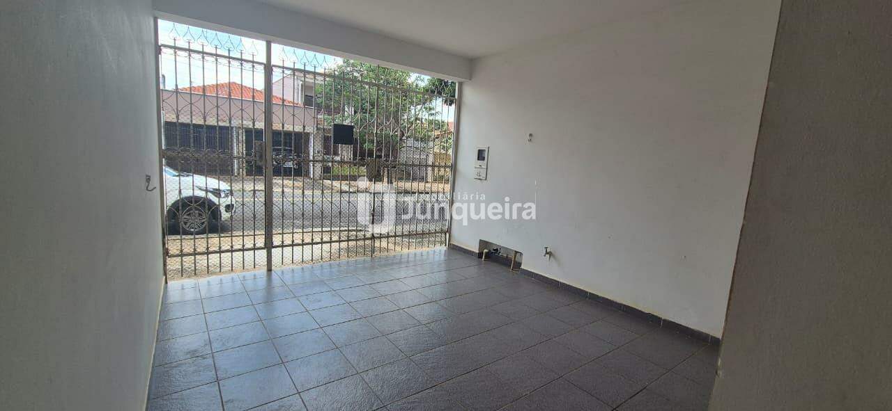 Casa à venda, 2 quartos, 1 vaga, no bairro Vila Rezende em Piracicaba - SP