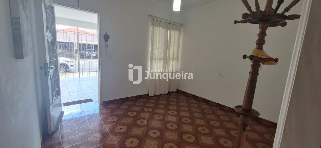 Casa à venda, 2 quartos, 1 vaga, no bairro Vila Rezende em Piracicaba - SP