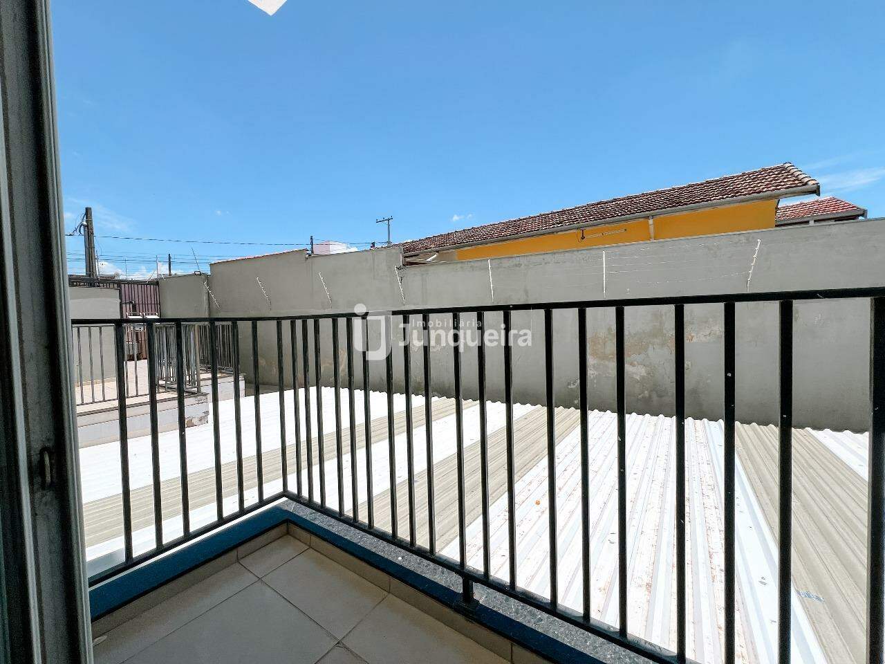 Apartamento à venda no  Residencial Santa Terezinha, 2 quartos, 1 vaga, no bairro Santa Terezinha em Piracicaba - SP
