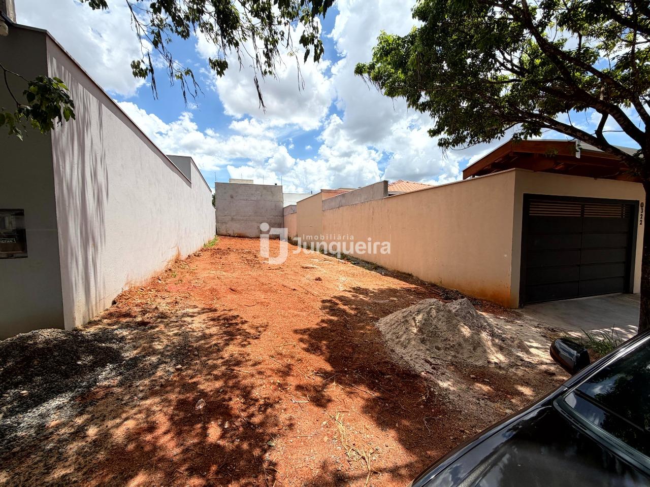 Terreno à venda, no bairro Residencial Bertolucci em Piracicaba - SP
