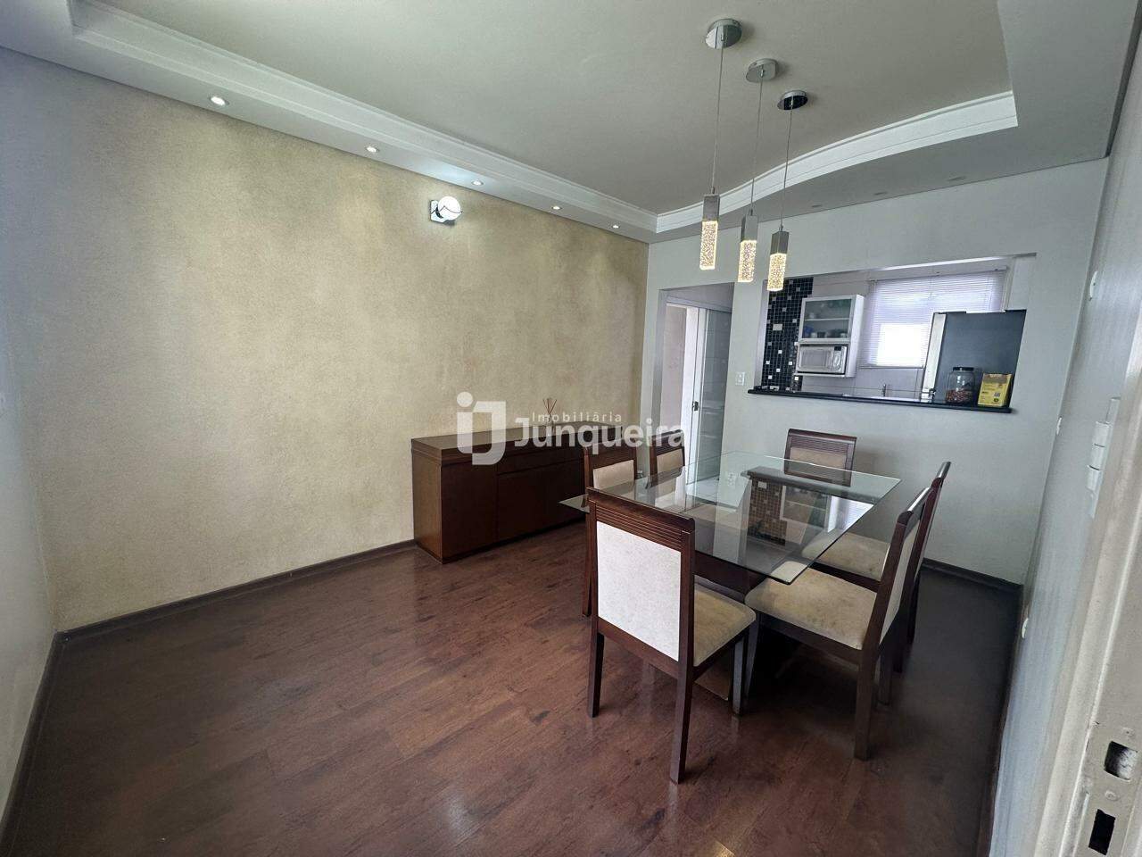 Casa à venda, 3 quartos, sendo 1 suíte, 2 vagas, no bairro Vila Rezende em Piracicaba - SP