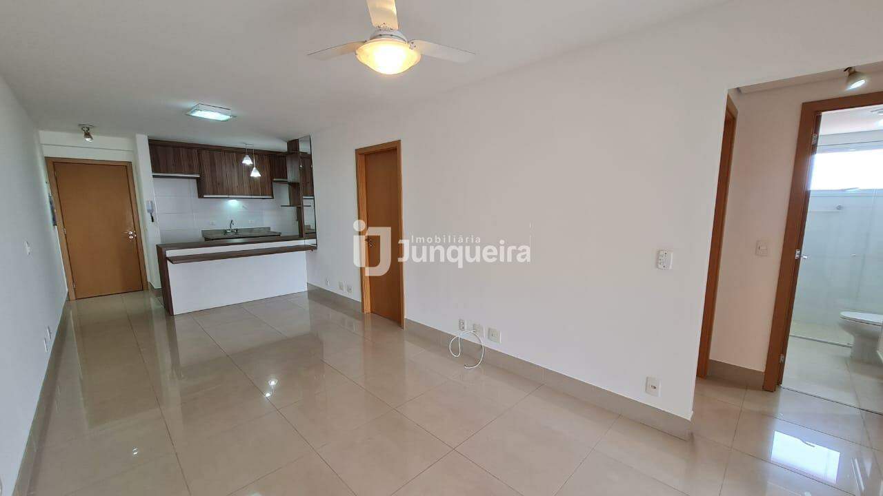 Apartamento para alugar no Praça das Araucárias, 3 quartos, sendo 1 suíte, 2 vagas, no bairro São Dimas em Piracicaba - SP