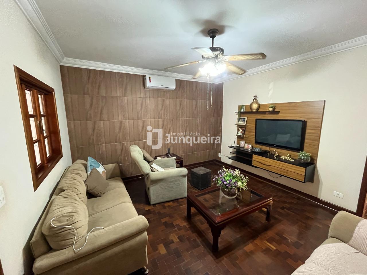 Casa à venda, 3 quartos, sendo 1 suíte, 2 vagas, no bairro Piracicamirim em Piracicaba - SP