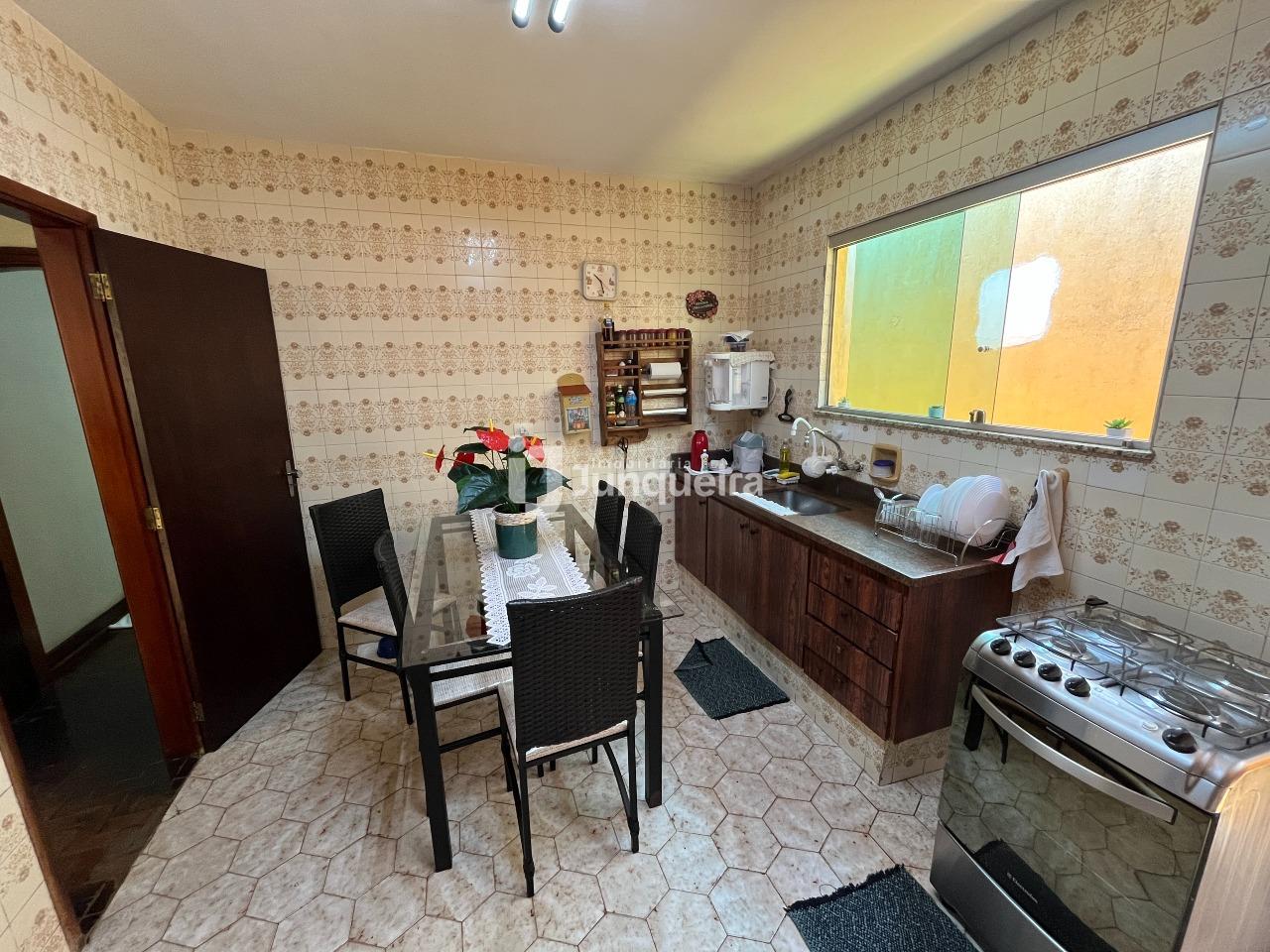 Casa à venda, 3 quartos, sendo 1 suíte, 2 vagas, no bairro Piracicamirim em Piracicaba - SP