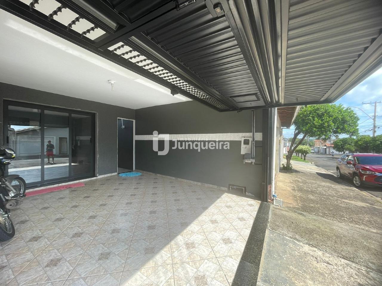 Casa à venda, 2 quartos, 1 vaga, no bairro Santa Terezinha em Piracicaba - SP