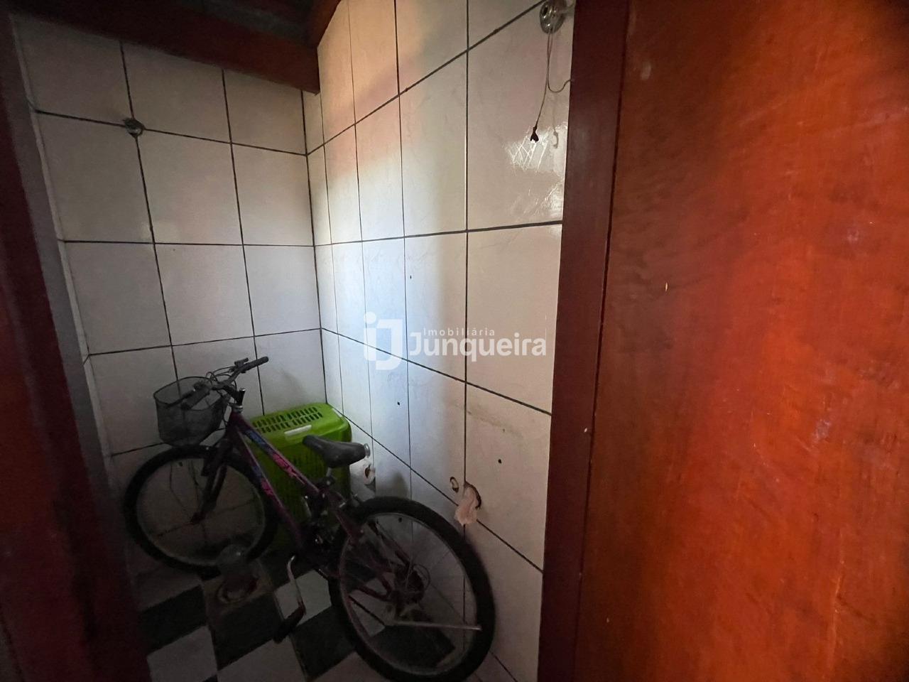 Casa à venda, 2 quartos, 1 vaga, no bairro Santa Terezinha em Piracicaba - SP