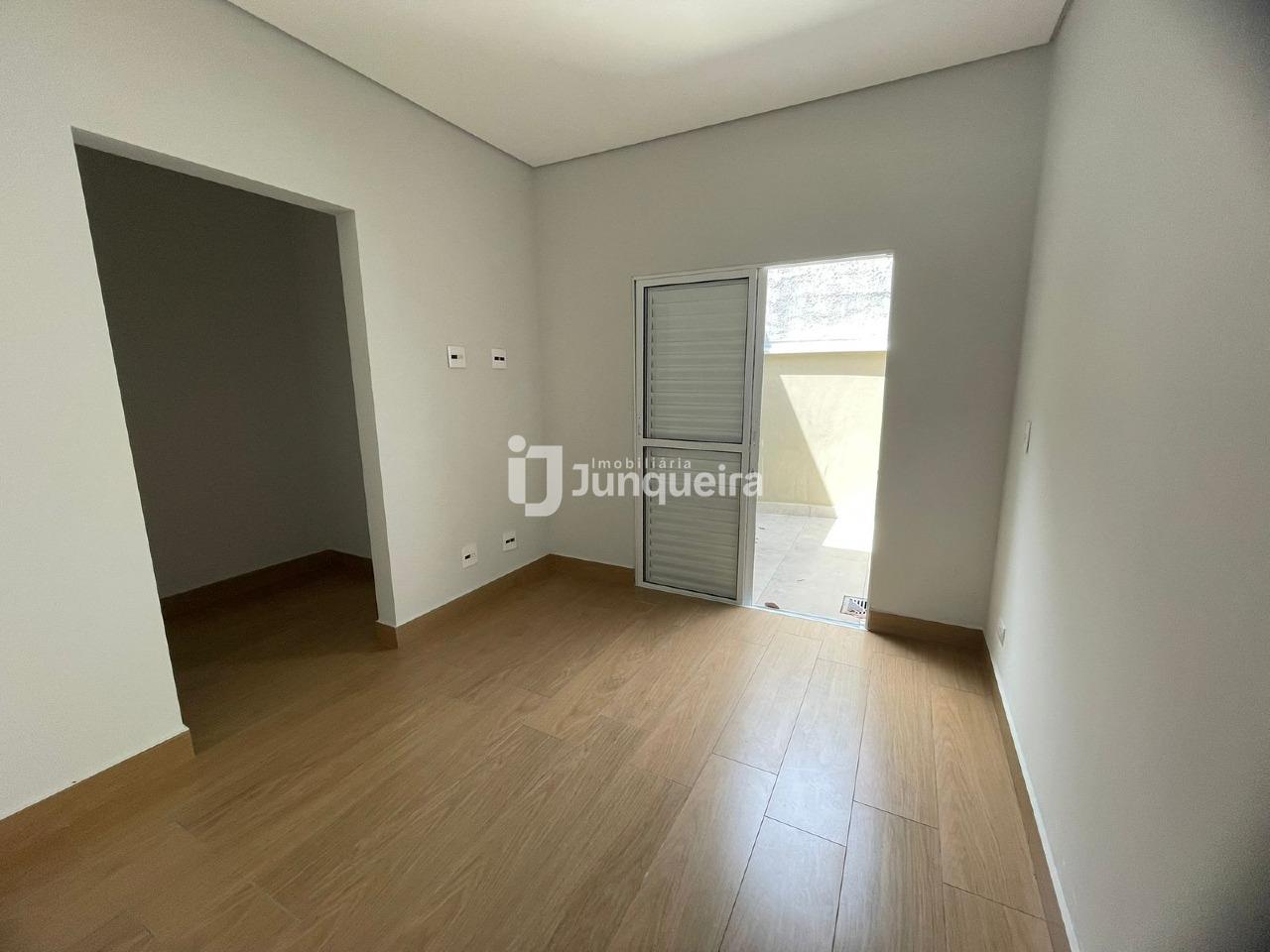 Casa à venda, 3 quartos, sendo 1 suíte, 2 vagas, no bairro Vila Rezende em Piracicaba - SP