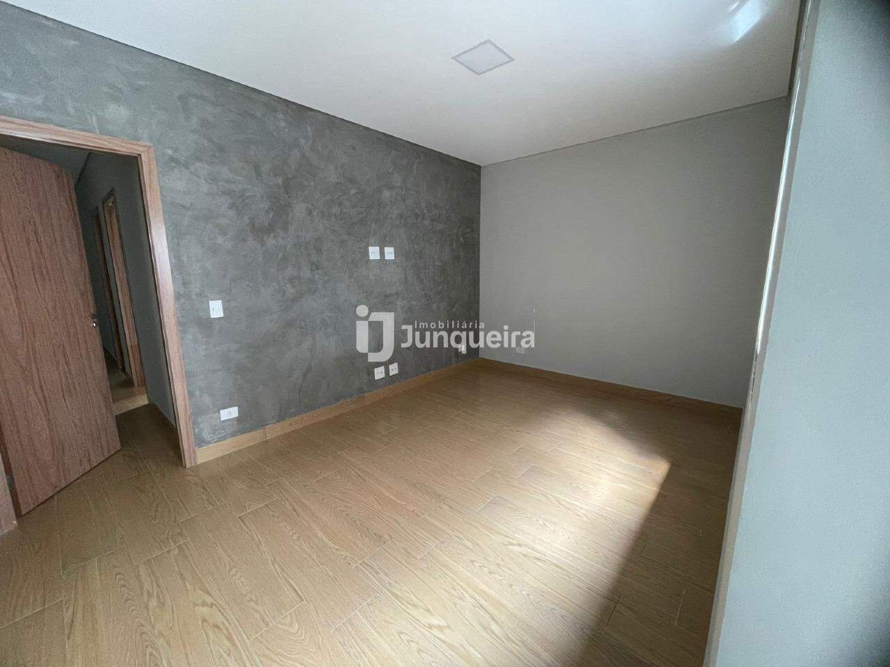 Casa à venda, 3 quartos, sendo 1 suíte, 2 vagas, no bairro Vila Rezende em Piracicaba - SP