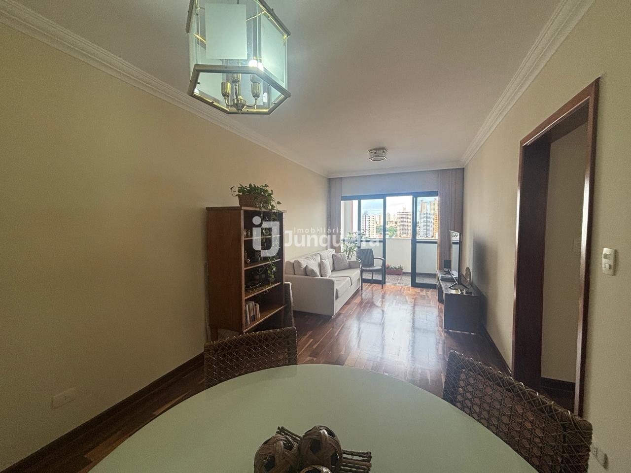 Apartamento à venda no Trianon, 2 quartos, sendo 1 suíte, 1 vaga, no bairro Centro em Piracicaba - SP