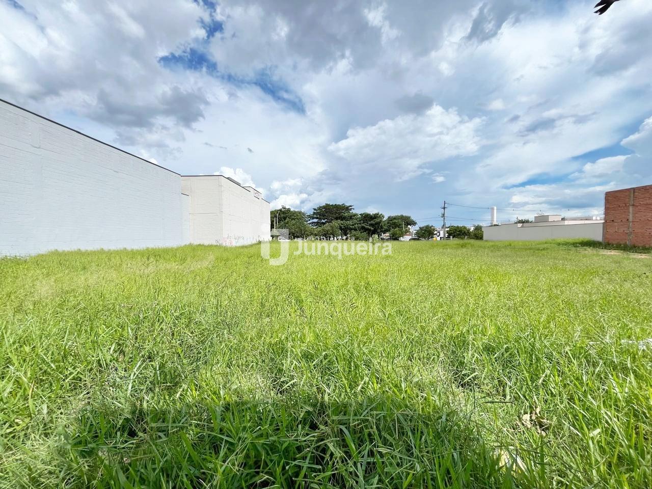 Terreno à venda, no bairro Santa Terezinha em Piracicaba - SP