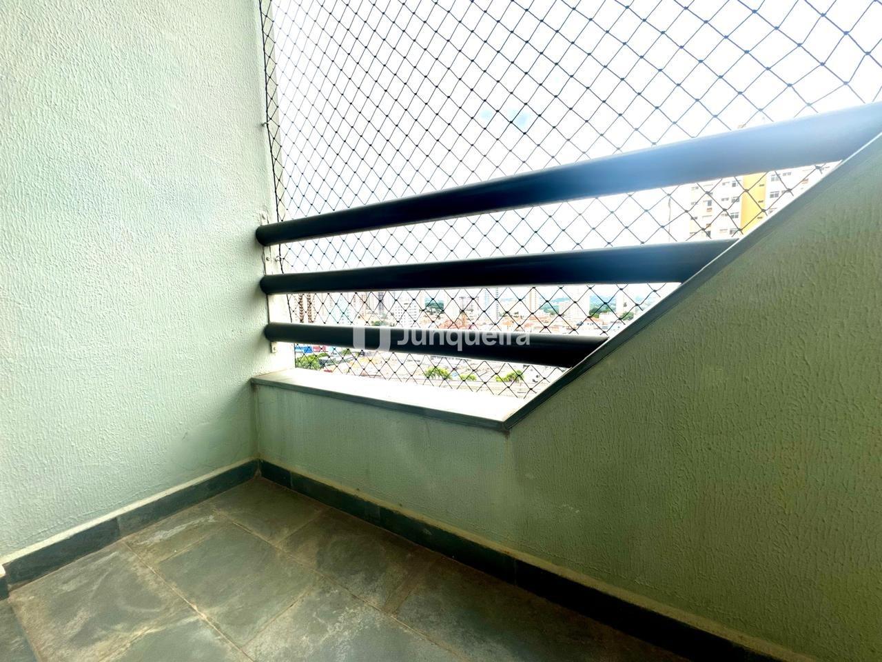 Apartamento à venda no Miami, 3 quartos, sendo 1 suíte, 1 vaga, no bairro Cidade Alta em Piracicaba - SP