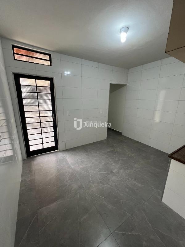 Casa para alugar, 2 quartos, 1 vaga, no bairro Paulicéia em Piracicaba - SP