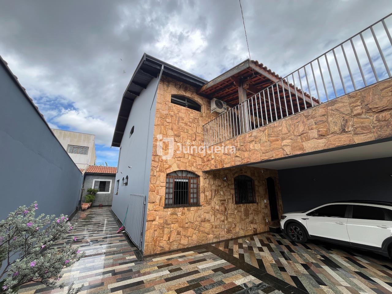 Casa à venda, 3 quartos, sendo 1 suíte, 6 vagas, no bairro Nossa Senhora de Fátima em Piracicaba - SP