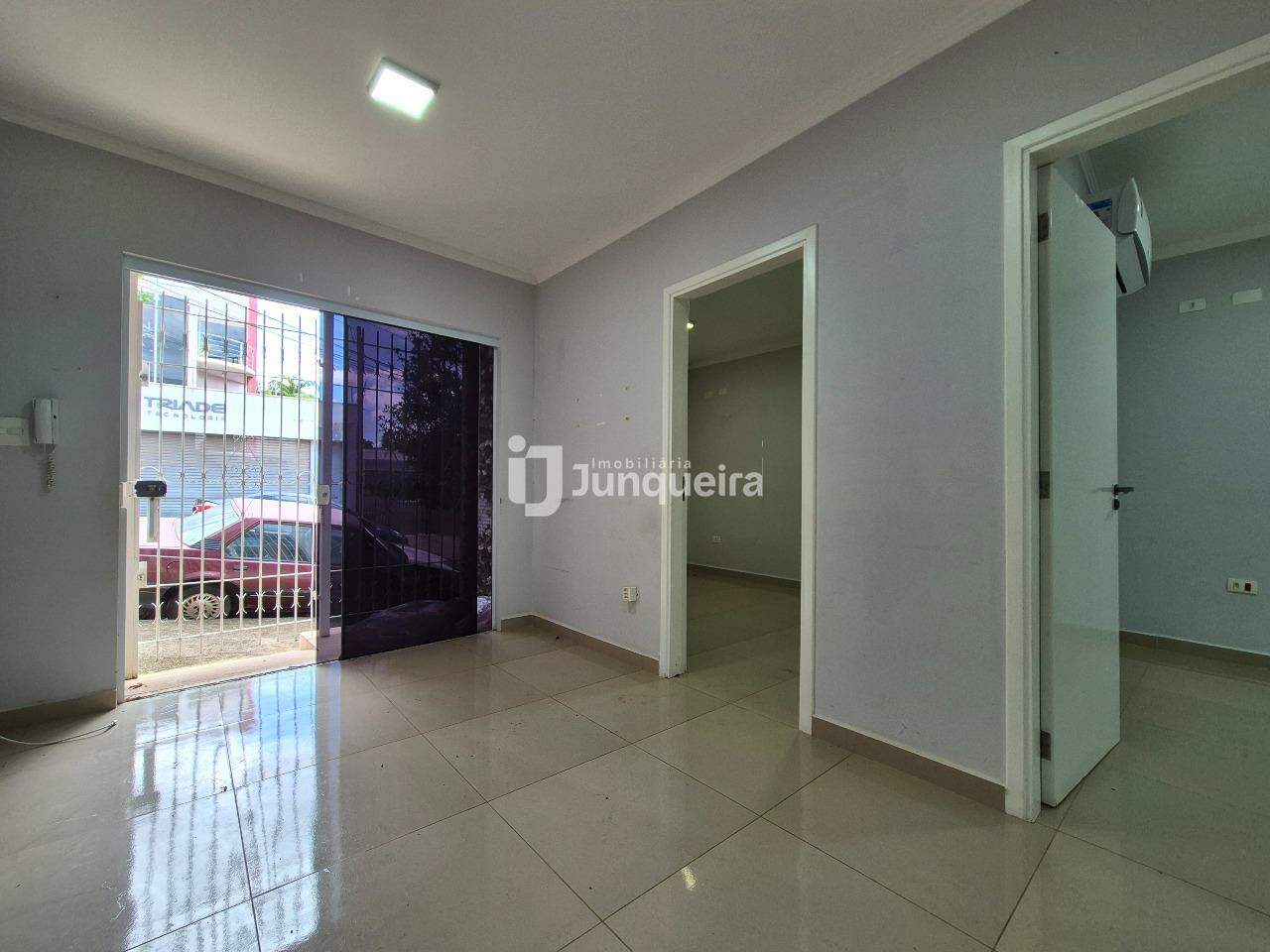 Casa Comercial à venda, 2 quartos, sendo 1 suíte, no bairro Centro em Piracicaba - SP