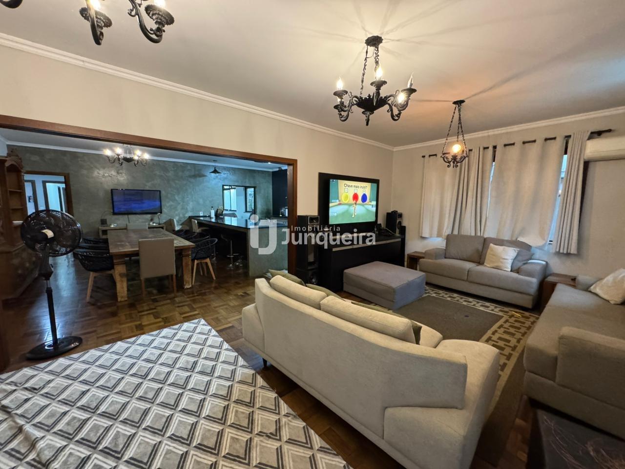 Casa à venda, 4 quartos, sendo 1 suíte, 4 vagas, no bairro Jardim Elite em Piracicaba - SP