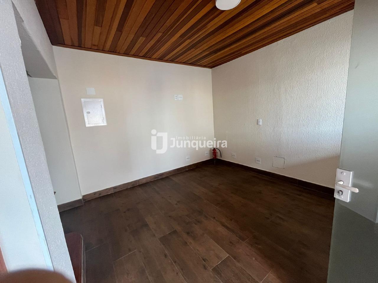Casa Comercial para alugar, 5 quartos, no bairro Centro em Piracicaba - SP